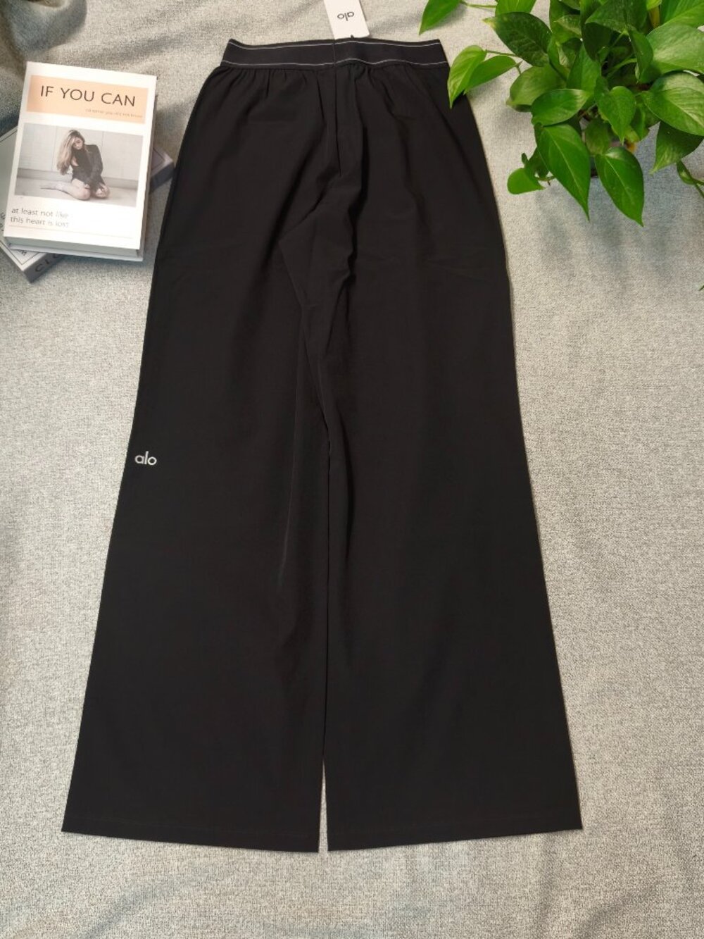 ALO Yoga Black Suit Up Trouser 30" Inseam(Regular)🍒Comfortable Wide-Leg Pants🌲 - Picture 3 of 7